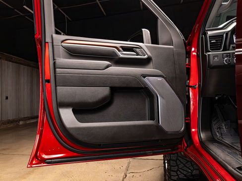 Used 2024 GMC Sierra 2500 Denali w/ Denali Reserve Package image 29