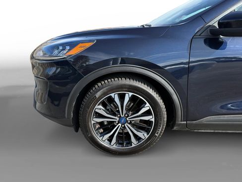 Used 2021 Ford Escape SE w/ SE Sport Appearance Package FWD image 8
