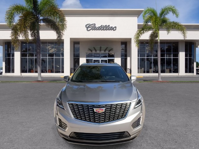 Certified 2024 Cadillac XT5 Luxury FWD image 4