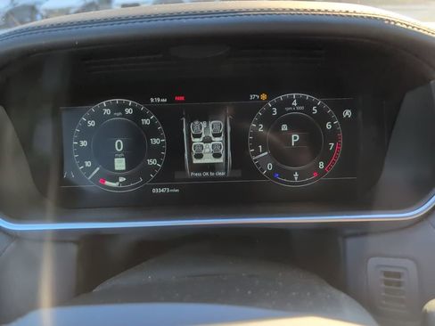 Used 2018 Land Rover Range Rover Sport HSE Dynamic image 9