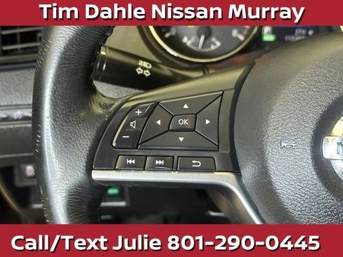 Used 2019 Nissan Rogue SV AWD/4WD image 23