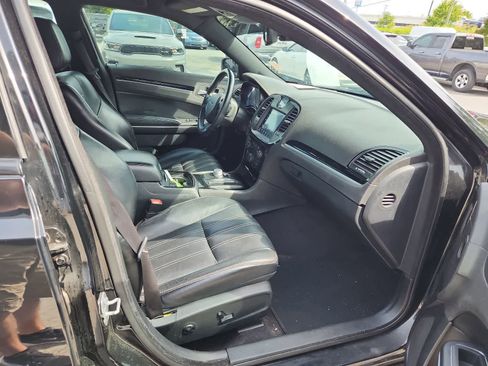 Used 2017 Chrysler 300 S w/ S Model Appearance Package RWD image 21