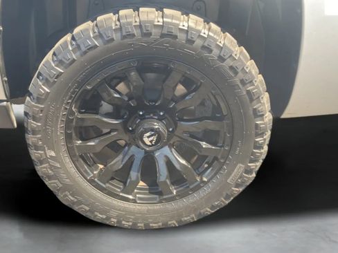 Used 2013 Chevrolet Avalanche LS AWD/4WD image 32