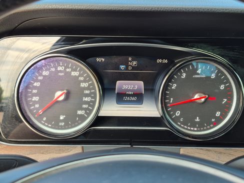 Used 2017 Mercedes-Benz E 300 image 37