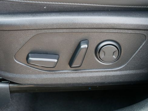 Certified 2025 Kia Sorento S w/ Panoramic Sunroof Package image 20