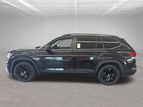 Used 2023 Volkswagen Atlas SE w/ Panoramic Sunroof Package FWD image 4