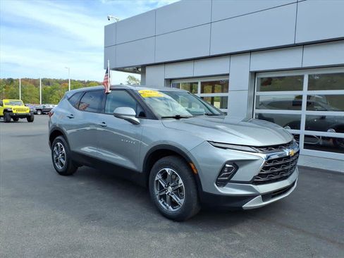 Used 2025 Chevrolet Blazer LT image 25