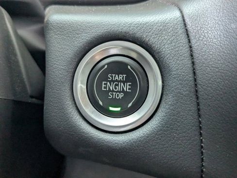 Used 2021 Chevrolet Tahoe Premier w/ Premium Package image 29