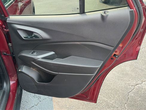 Used 2025 Chevrolet Trax RS w/ Driver Confidence Package FWD image 15