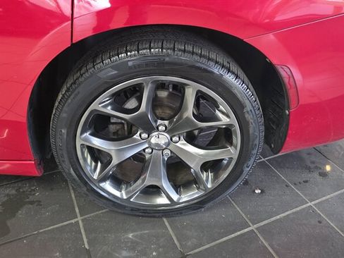 Used 2015 Dodge Charger SXT w/ Plus Group image 32