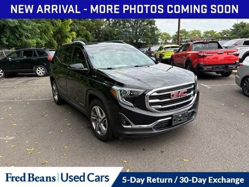 Used 2018 GMC Terrain SLT w/ Preferred Package FWD image 3