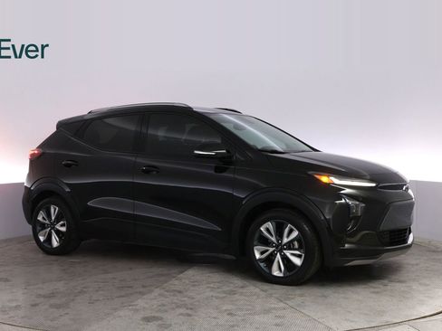 Used 2023 Chevrolet Bolt EUV LT w/ Convenience Package image 14