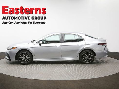 Used 2024 Toyota Camry SE FWD image 63