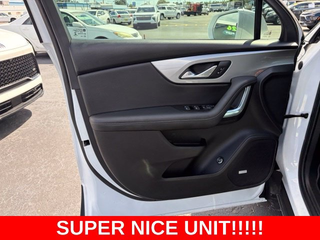 Used 2020 Chevrolet Blazer LT w/ Sound & Technology Package FWD image 12