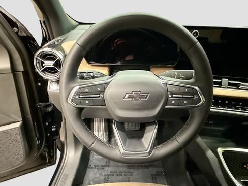 New 2026 Chevrolet Equinox ACTIV w/ Safety and Technology Package AWD/4WD image 13