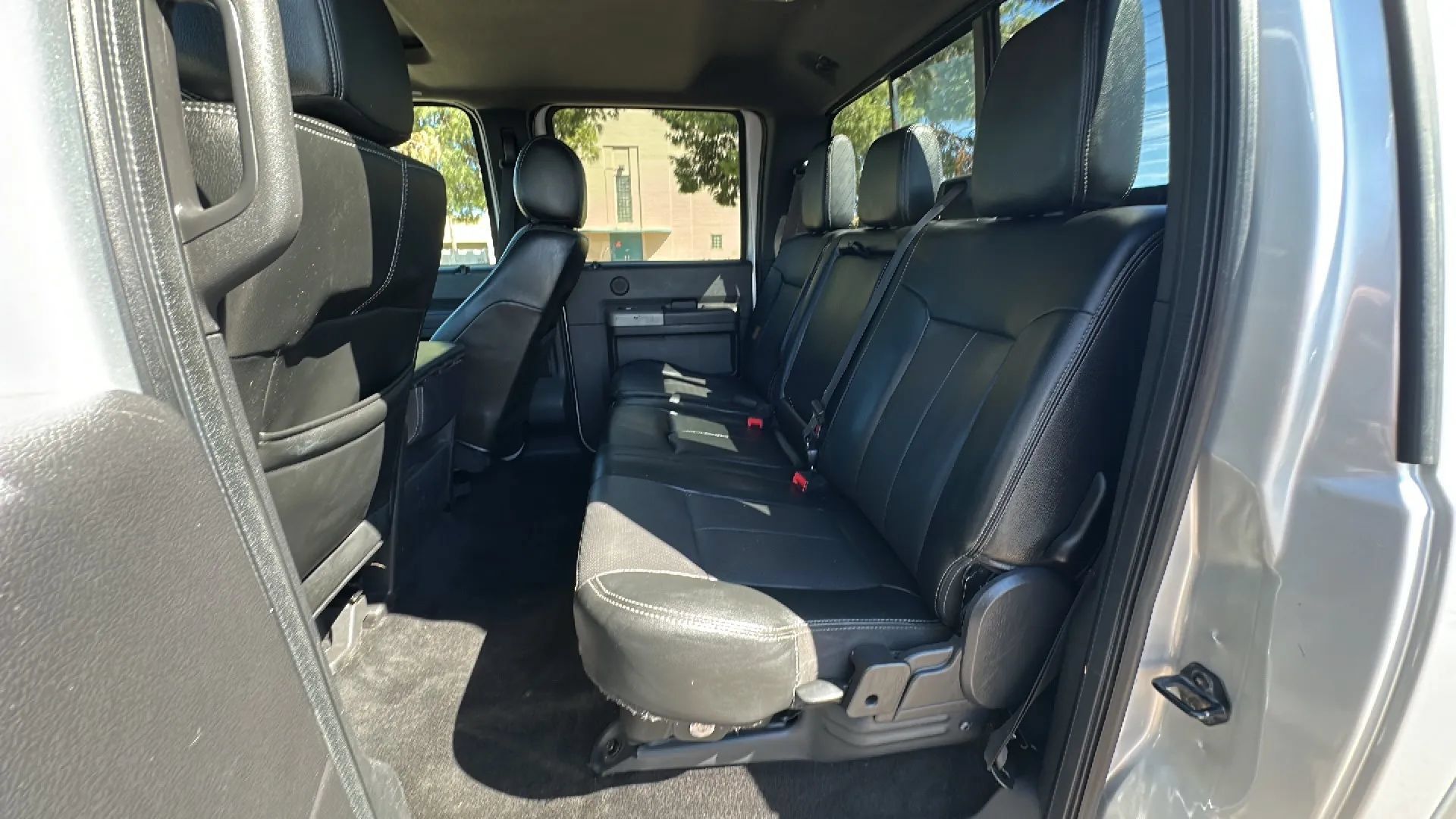 Used 2016 Ford F250 Lariat w/ Lariat Ultimate Package AWD/4WD image 11