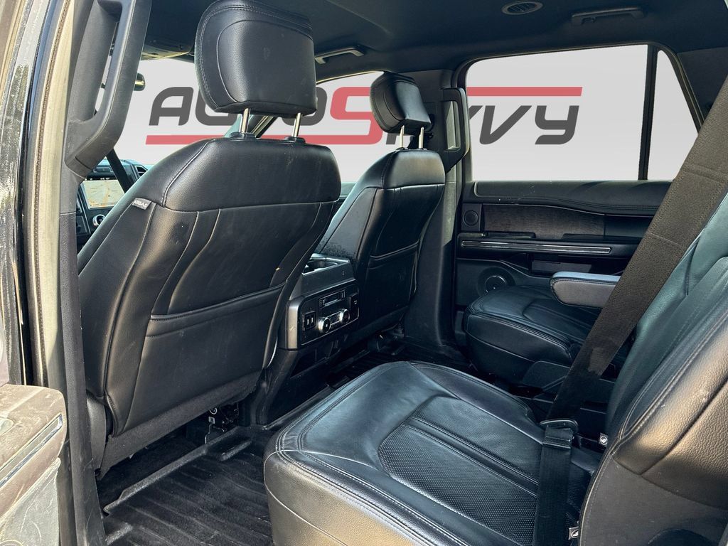 Used 2018 Ford Expedition Limited AWD/4WD image 16