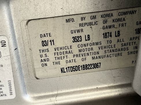 Used 2011 Chevrolet Aveo LT FWD image 8