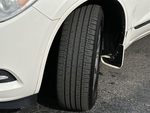 Used 2014 Buick Enclave Leather image 25