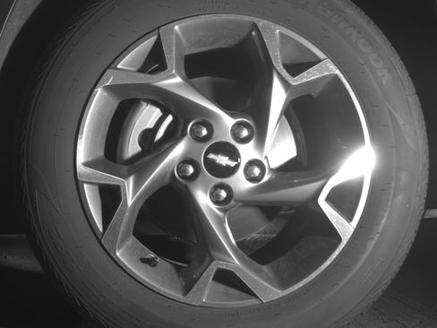 Used 2025 Chevrolet Trax LT FWD image 12