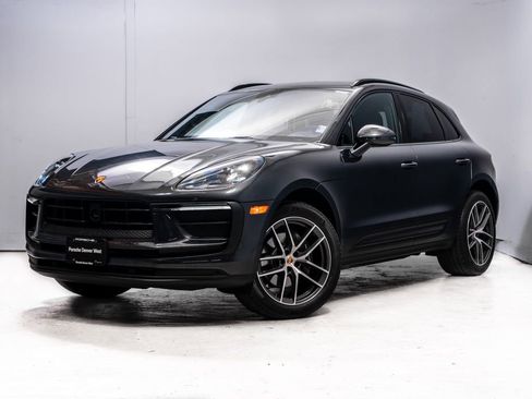 Used 2023 Porsche Macan AWD/4WD image 1