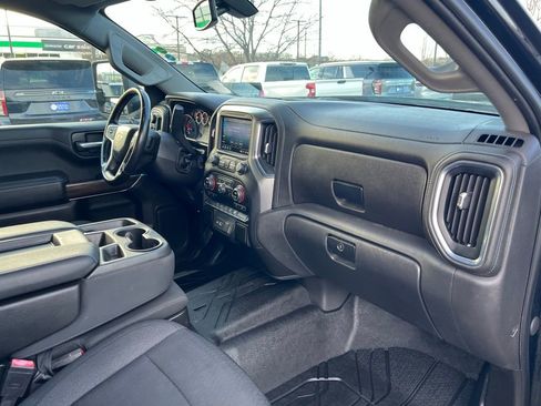 Used 2021 Chevrolet Silverado 1500 LT image 25