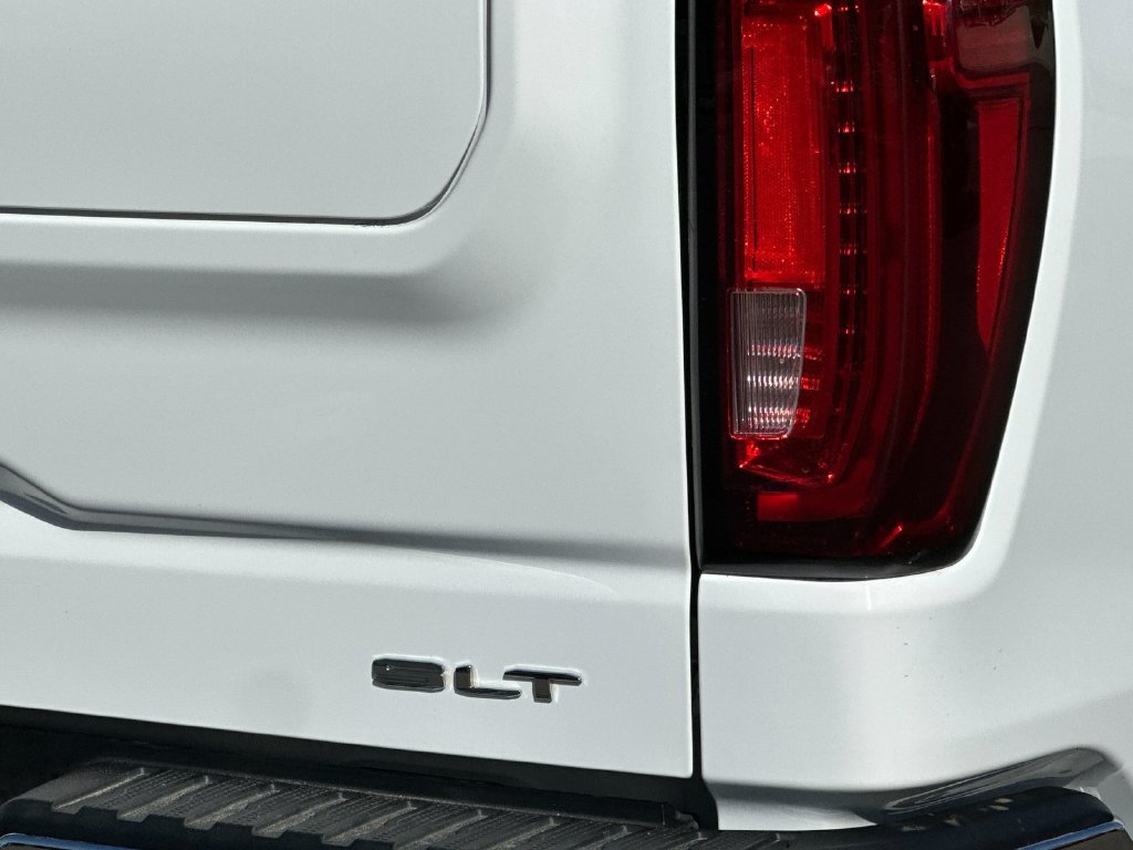 Used 2022 GMC Sierra 1500 SLT w/ SLT Convenience Package AWD/4WD image 24