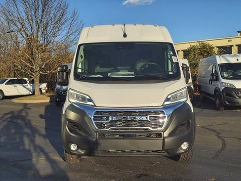 New 2024 RAM ProMaster 2500 w/ Quick Order Package 22H SLT+ image 2