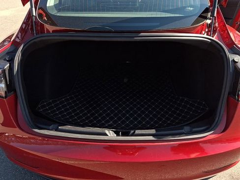 Used 2018 Tesla Model 3 Long Range image 31