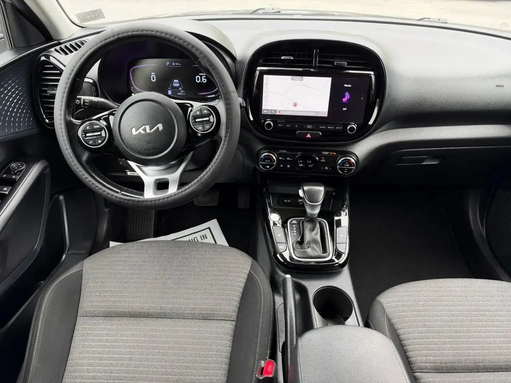 Used 2023 Kia Soul EX FWD image 18