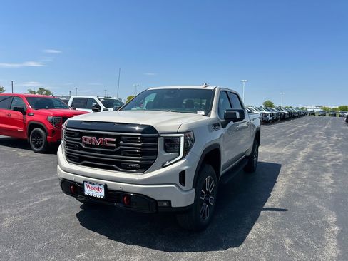 New 2026 GMC Sierra 1500 AT4 w/ AT4 Premium Package AWD/4WD image 5