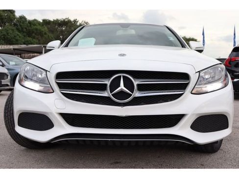 Used 2018 Mercedes-Benz C 300 4MATIC Sedan image 17