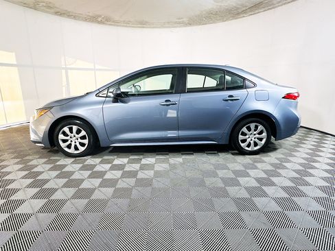 Used 2023 Toyota Corolla LE FWD image 6