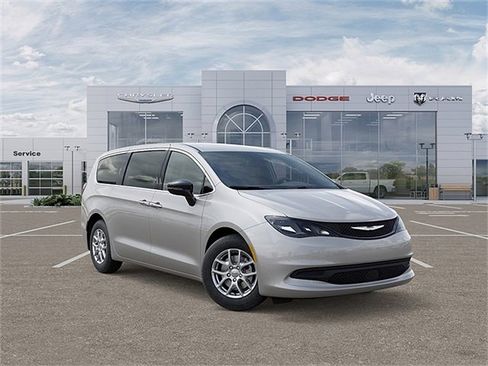 New 2026 Chrysler Voyager LX image 5