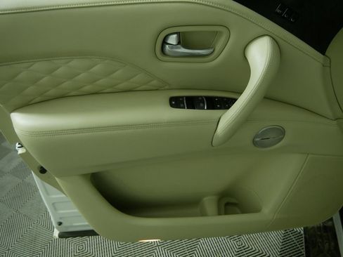 Used 2021 INFINITI QX80 Sensory w/ All-Season Package image 12