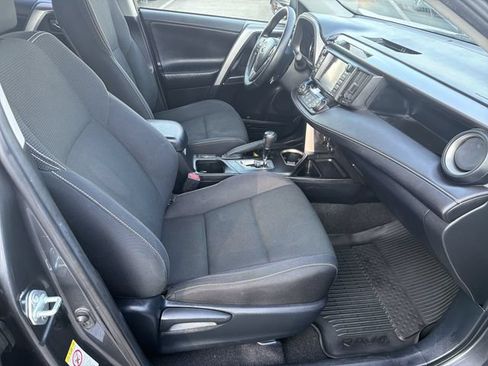 Used 2016 Toyota RAV4 XLE w/ Convenience Package AWD/4WD image 15