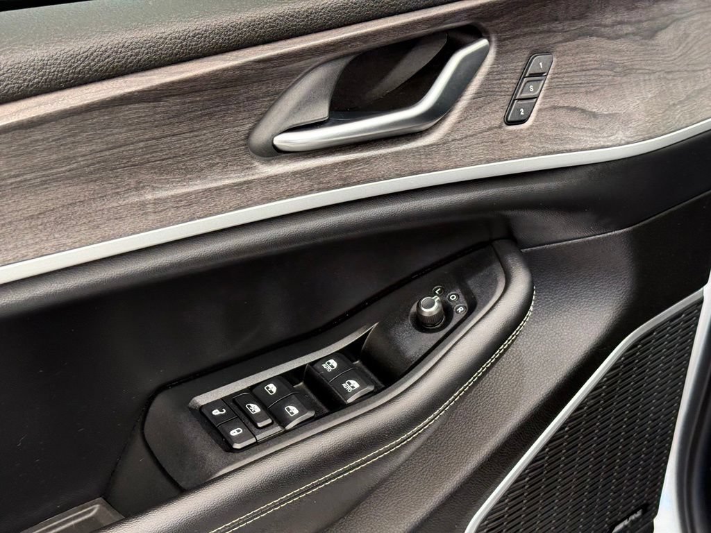 Used 2023 Jeep Grand Cherokee 4WD 4xe image 17