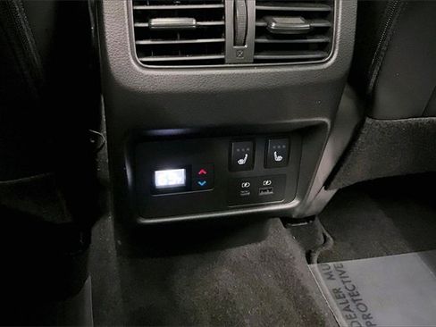 Used 2023 Nissan Rogue Platinum w/ Platinum Premium Package image 28