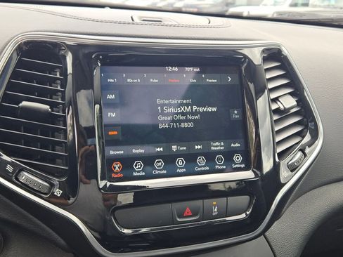 Used 2022 Jeep Cherokee Limited AWD/4WD image 29