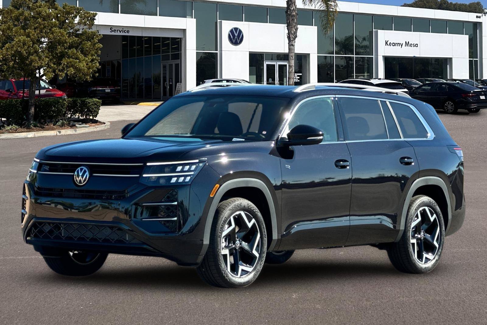 New 2027 Volkswagen Atlas SEL R-Line AWD/4WD image 8