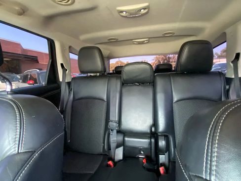 Used 2015 Dodge Journey Crossroad w/ Flexible Seating Group image 18