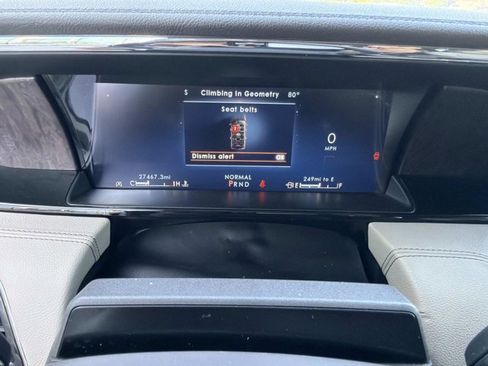 Used 2023 Lincoln Navigator Reserve RWD image 29