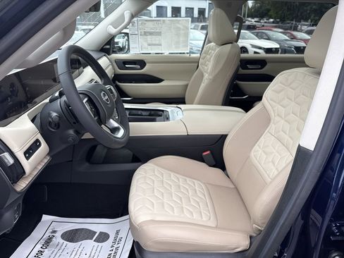 New 2025 Nissan Armada Platinum Reserve AWD/4WD image 15