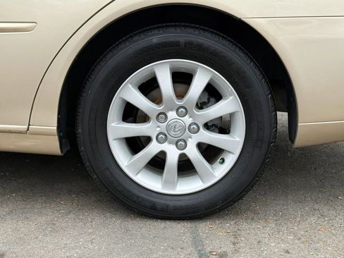 Used 2003 Lexus ES 330 FWD image 12