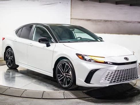 Certified 2025 Toyota Camry XSE image 4