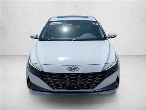 Used 2023 Hyundai Elantra Limited FWD image 2