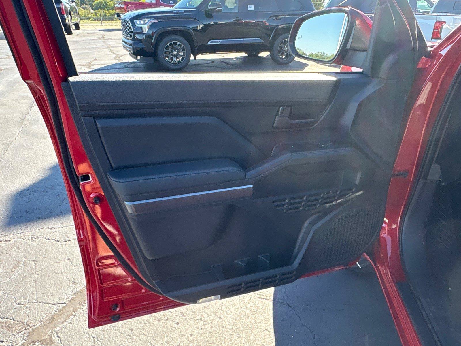 Used 2026 Toyota Tacoma SR5 AWD/4WD image 19