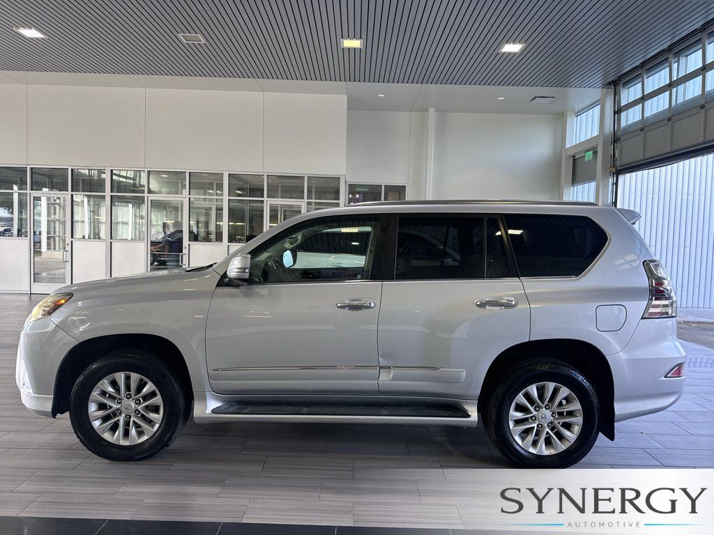 Used 2015 Lexus GX 460 w/ Premium Package AWD/4WD image 11