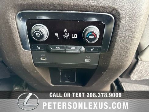 Used 2022 Chevrolet Suburban Z71 w/ Z71 Off-Road Package AWD/4WD image 20