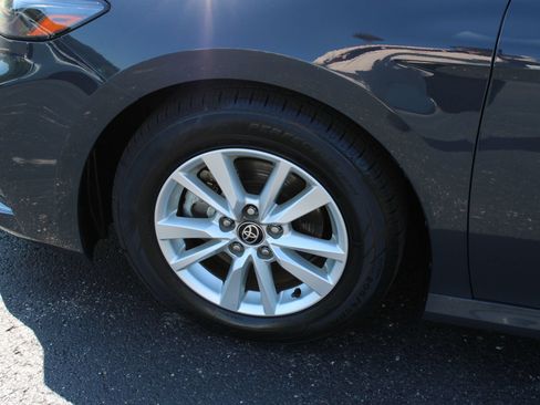 Used 2025 Toyota Camry LE FWD image 11